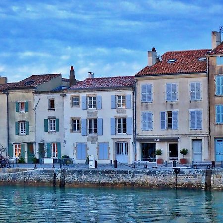 A 150M Du Port De St-Martin-De-Re, Studio Pour 2 Saint-Martin-de-Ré Eksteriør bilde